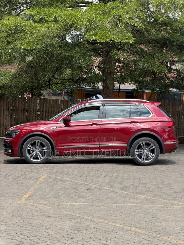 Volkswagen Tiguan 2018 Red