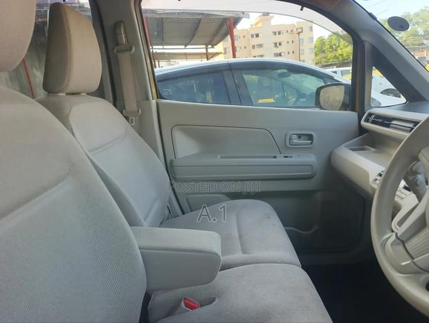 Suzuki Wagon R 2019 Yellow