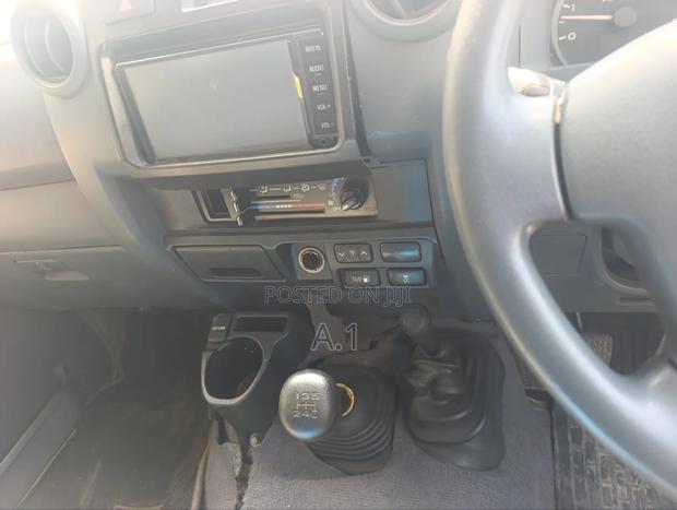 Toyota Land Cruiser 2018 Beige