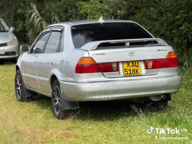 Toyota Sprinter 2000 Silver