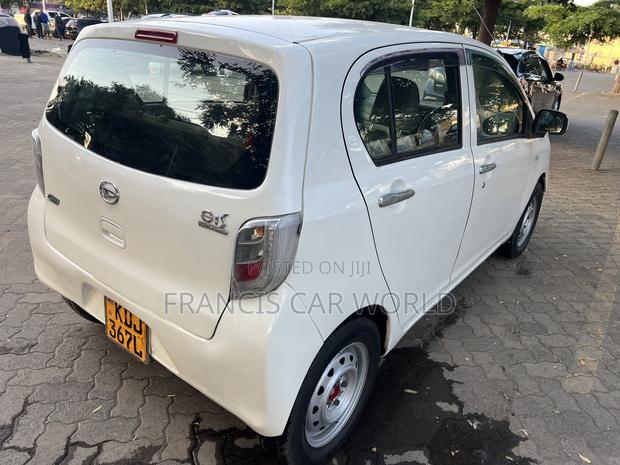 Daihatsu Mira 2015 White