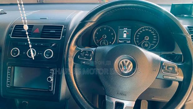 Volkswagen Touran 2015 Blue