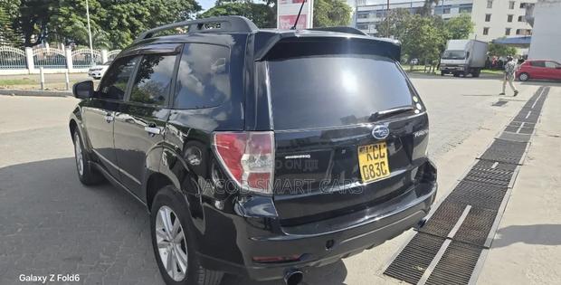 Subaru Forester 2011 Black