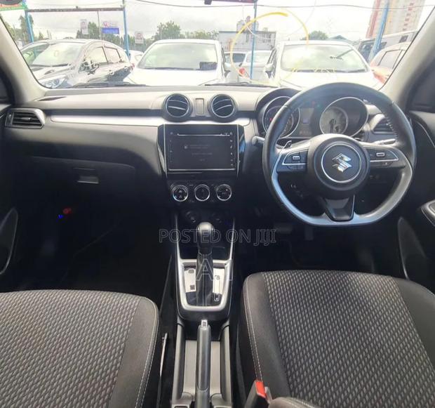 Suzuki Swift 2019 Red