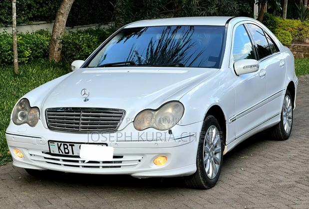Mercedes-Benz C230 2005 White