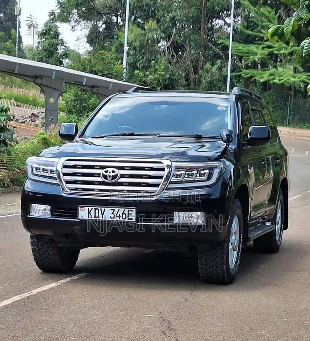 Toyota Land Cruiser 4.6 V8 ZX 2014 Black