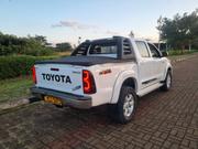 Toyota Hilux 2009 White for sale