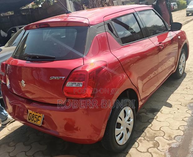 Suzuki Swift 2019 Red