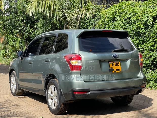 Subaru Forester 2.0XT Premium 4dr SUV AWD (2.0L 4cyl Turbo CVT) 2014 Gray