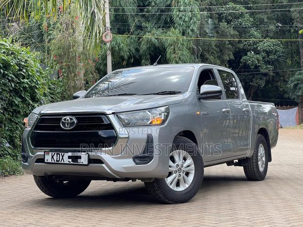 Toyota Hilux 2.5 Diesel 2020 Silver