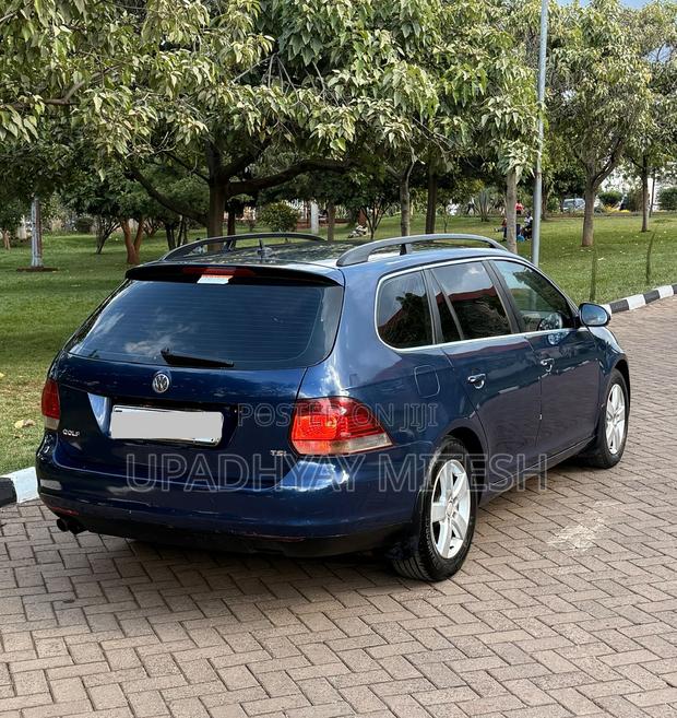 Volkswagen Golf 2012 Blue