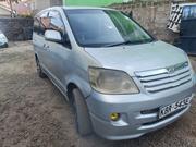 Toyota Noah 2.0 FWD (8 Seater) 2005 Silver for sale