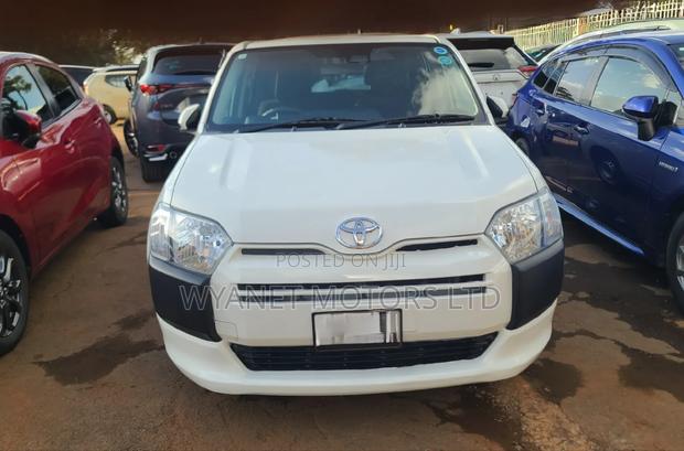 Toyota Probox 1.5 Hybrid DX 2020 White