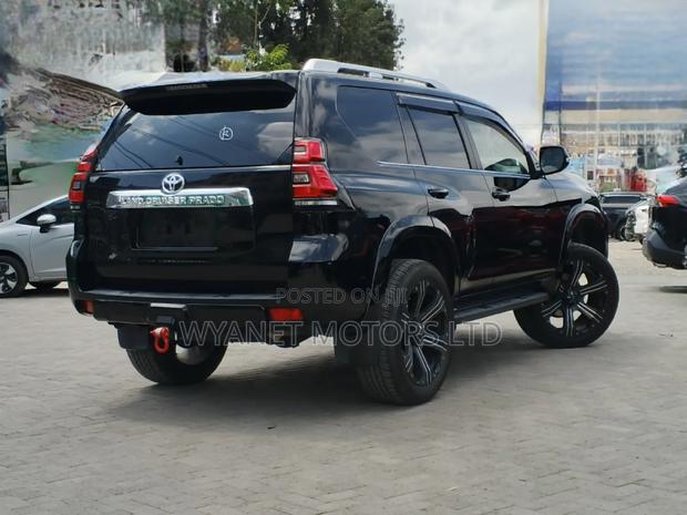 Toyota Land Cruiser Prado 2.8 2019 Black