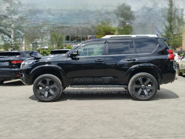 Toyota Land Cruiser Prado 2.8 2019 Black
