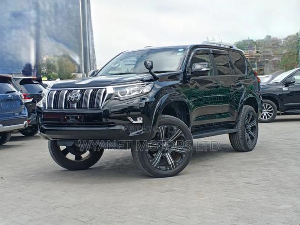Toyota Land Cruiser Prado 2.8 2019 Black