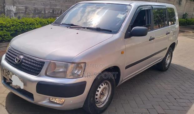 Toyota Succeed 2005 Silver