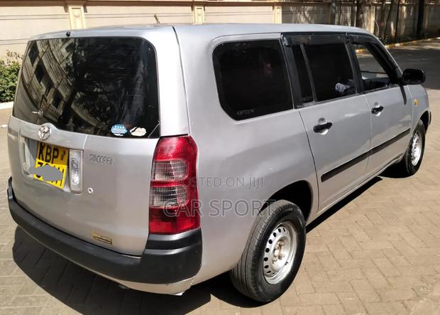 Toyota Succeed 2005 Silver