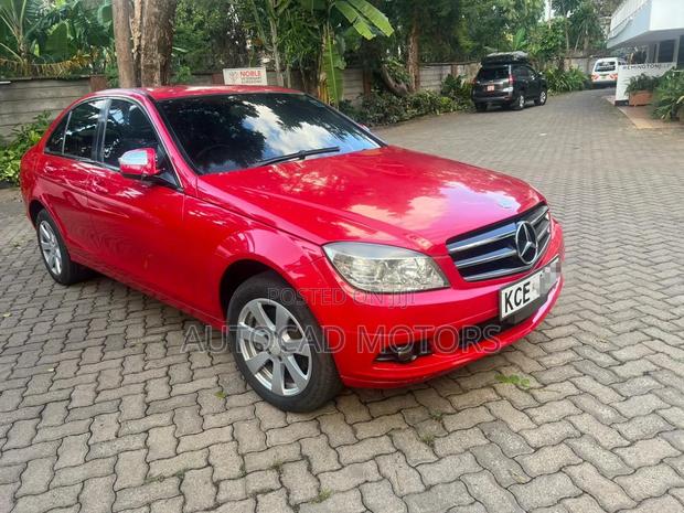 Mercedes-Benz C200 2008 Red