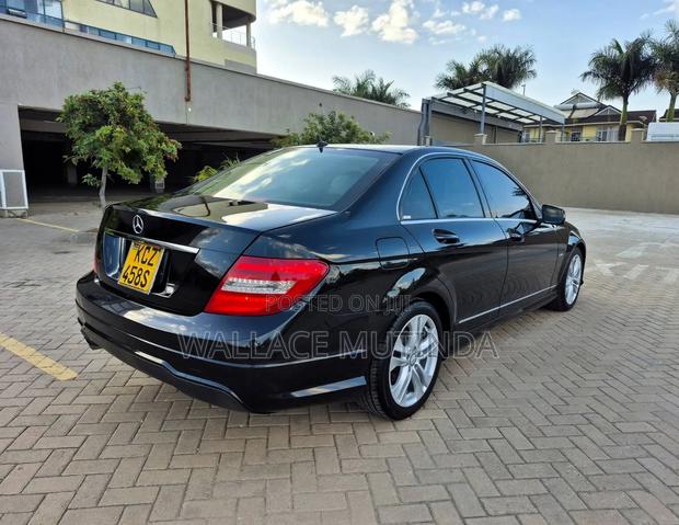 Mercedes-Benz C200 2013 Black