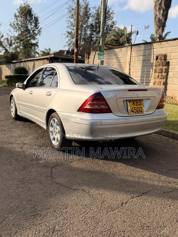 Mercedes-Benz C200 2005 Silver