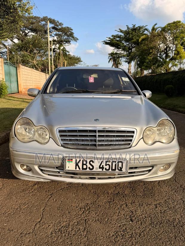 Mercedes-Benz C200 2005 Silver