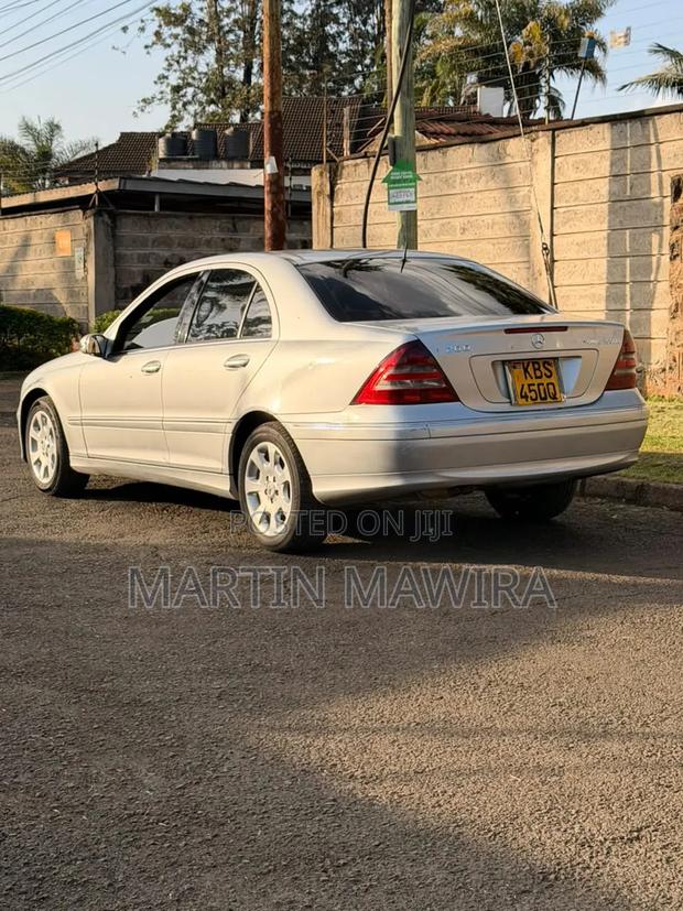 Mercedes-Benz C200 2005 Silver
