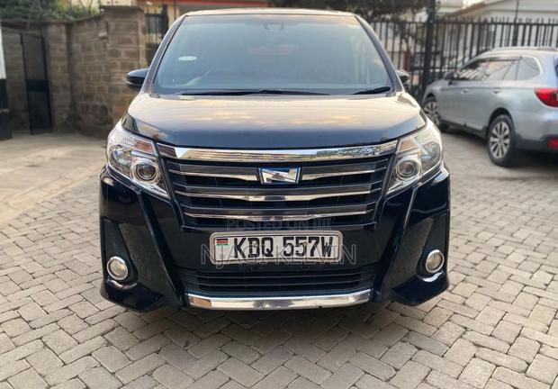 Toyota Noah 2017 Black