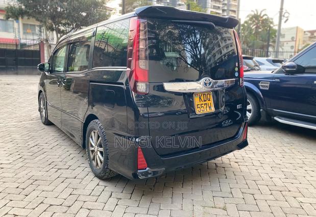 Toyota Noah 2017 Black