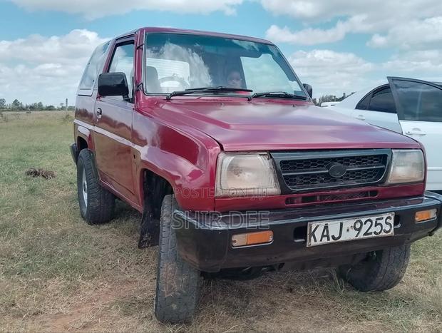 Daihatsu Rocky 1998 Red