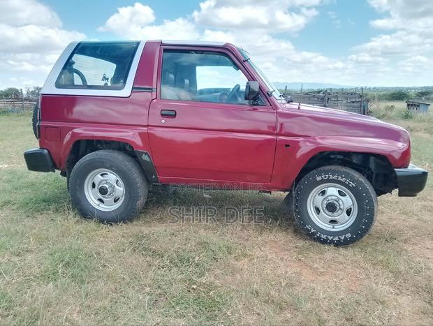Daihatsu Rocky 1998 Red