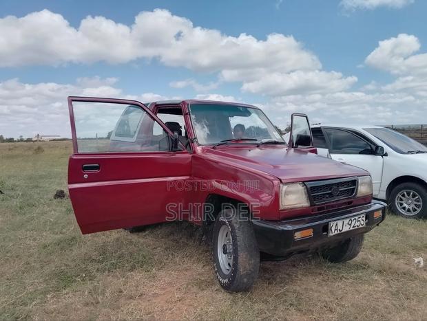 Daihatsu Rocky 1998 Red