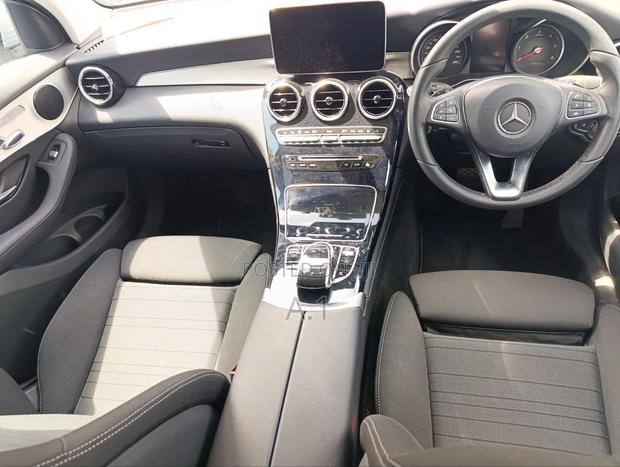 Mercedes-Benz GLC-Class 2018 Silver