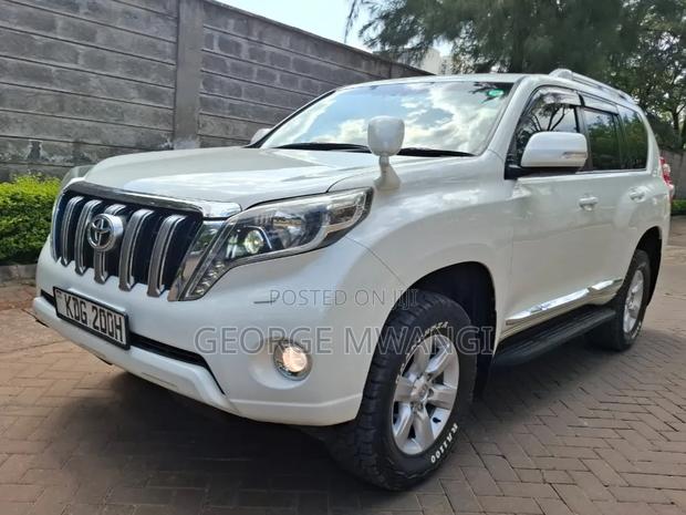 Toyota Land Cruiser Prado 2015 White