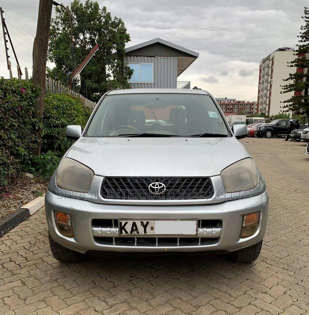 Toyota RAV4 Automatic 2000 Silver