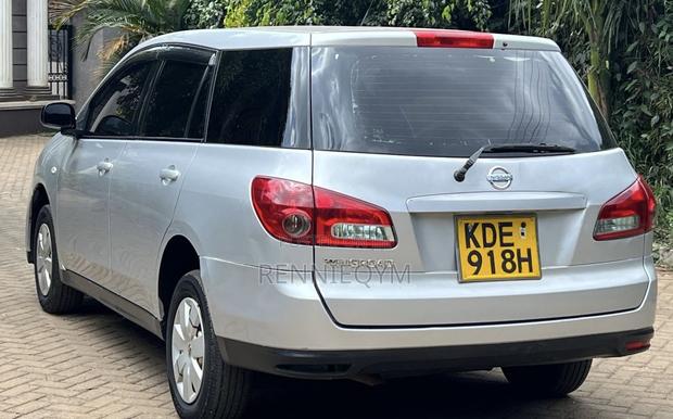 Nissan Wingroad 2014 Silver