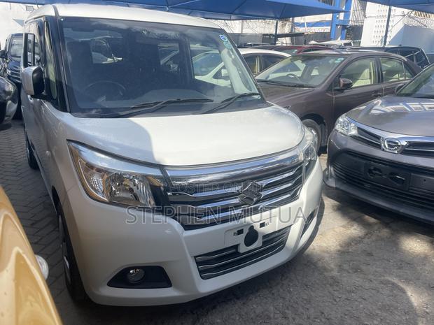 Suzuki Solio 2019 White