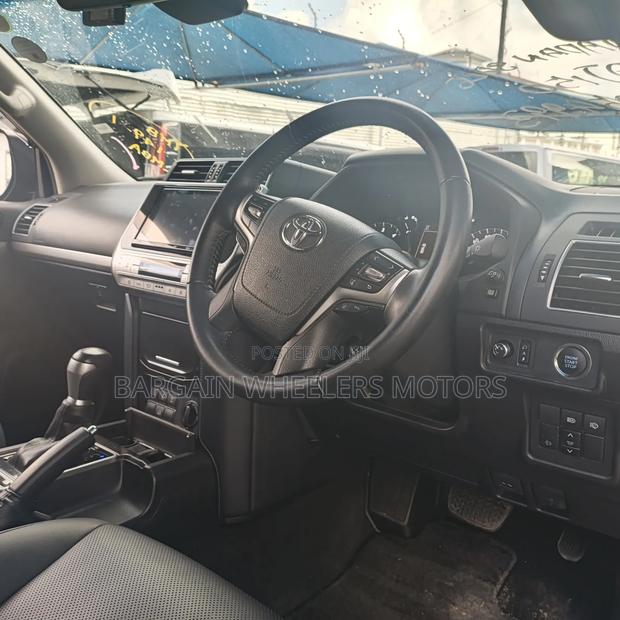 Toyota Land Cruiser Prado 2020 Black