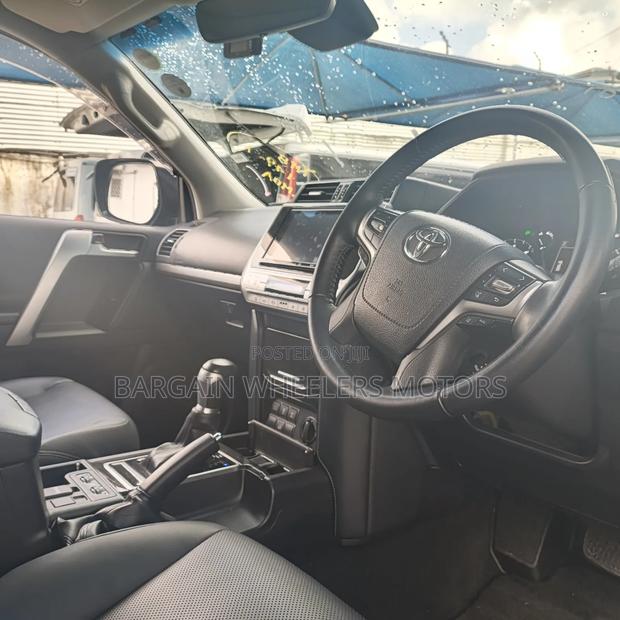 Toyota Land Cruiser Prado 2020 Black