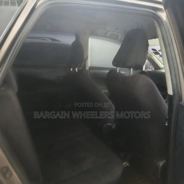 Toyota Ractis 2016 Gray