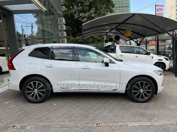 Volvo XC60 2019 White