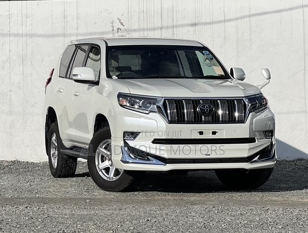 Toyota Land Cruiser Prado 2.7 2019 White