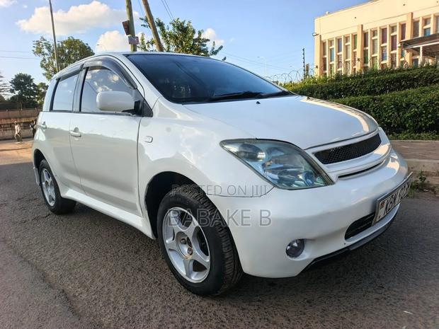 Toyota IST 2004 White