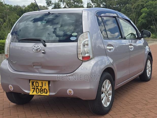 Toyota Passo 1.0 FWD 2015 Pink