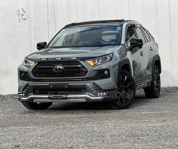Toyota RAV4 Adventure 2019 Green