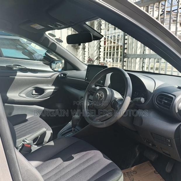 Toyota Yaris 2019 Beige