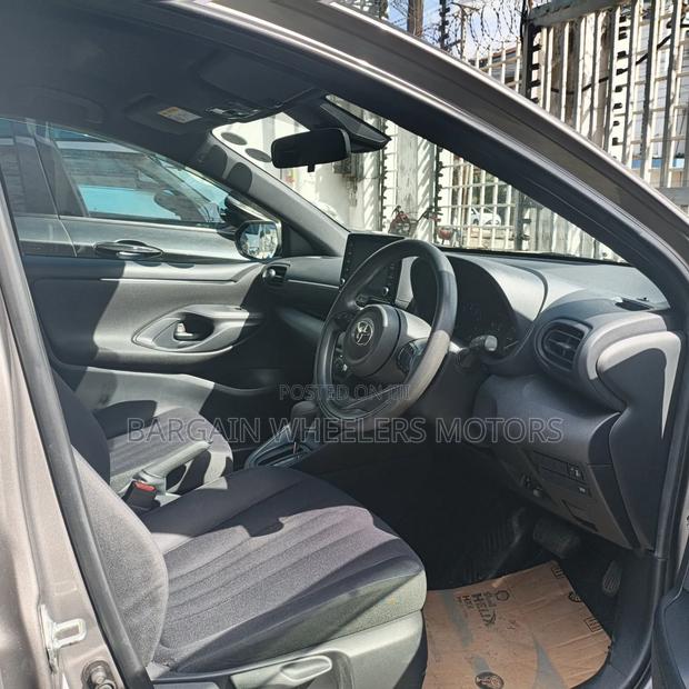 Toyota Yaris 2019 Beige