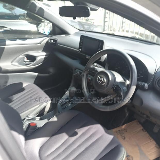 Toyota Yaris 2019 Beige