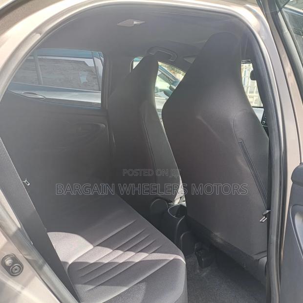 Toyota Yaris 2019 Beige