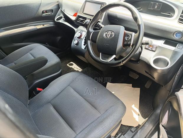 Toyota Sienta 2019 Black